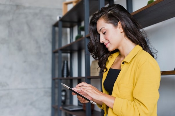 ブックメーカーのアプリを比較！対応OSやブラウザ版との違いは？